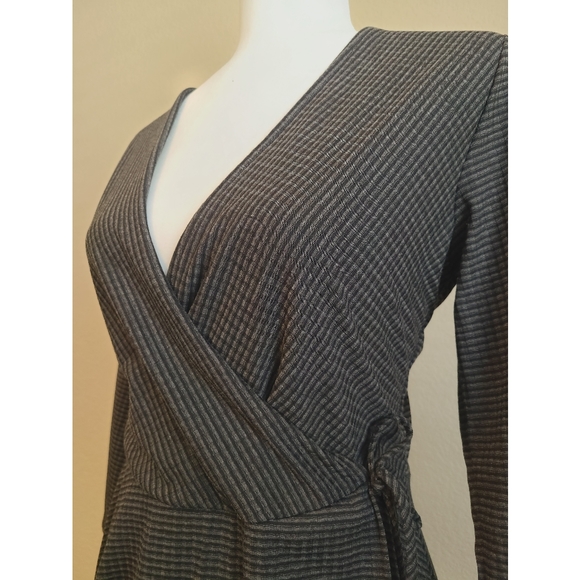 Grey Wrap Style Dress NWT - Picture 2 of 6